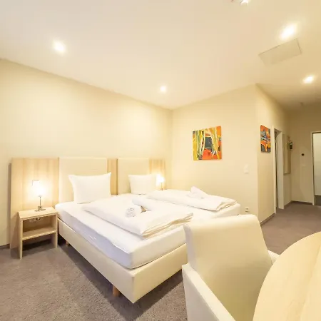 Hotel Siebenschlaefer Am Wasserturm 3*