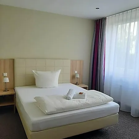 Hotel Siebenschlaefer Am Wasserturm 3*
