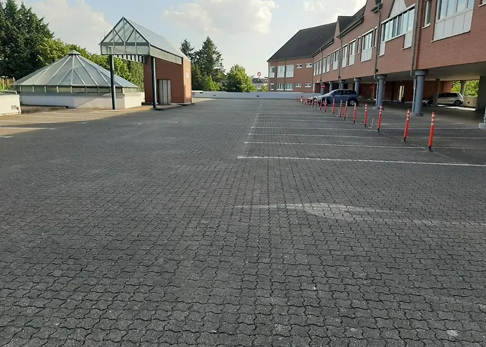 Siebenschlaefer Am Wasserturm فندق ألسدورف